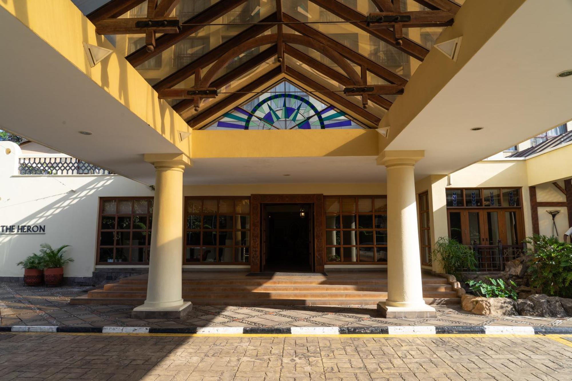 เดอะฮีรอนปอร์ติโกโฮเต็ล Hotel ไนโรบี ภายนอก รูปภาพ