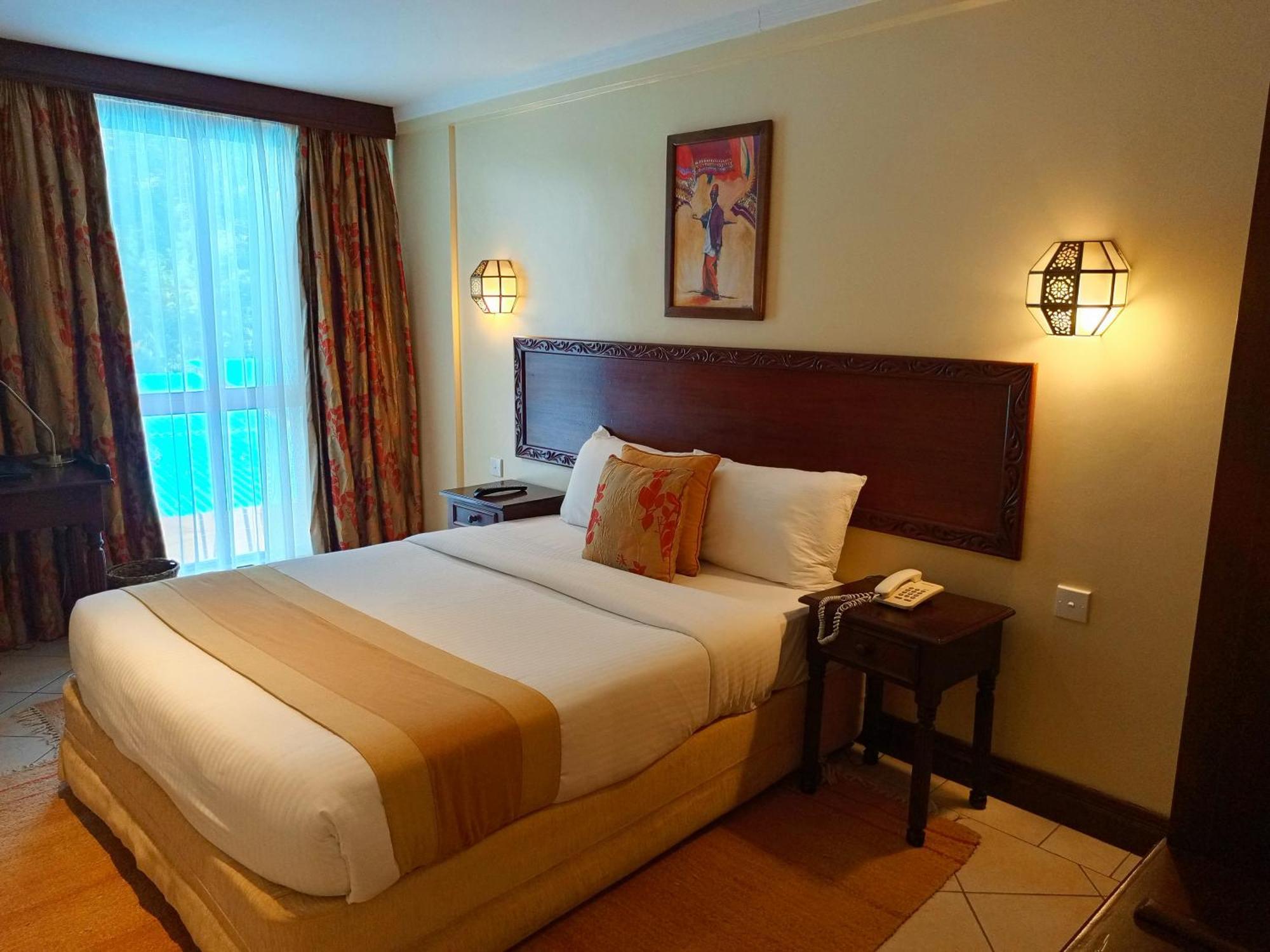 เดอะฮีรอนปอร์ติโกโฮเต็ล Hotel ไนโรบี ภายนอก รูปภาพ